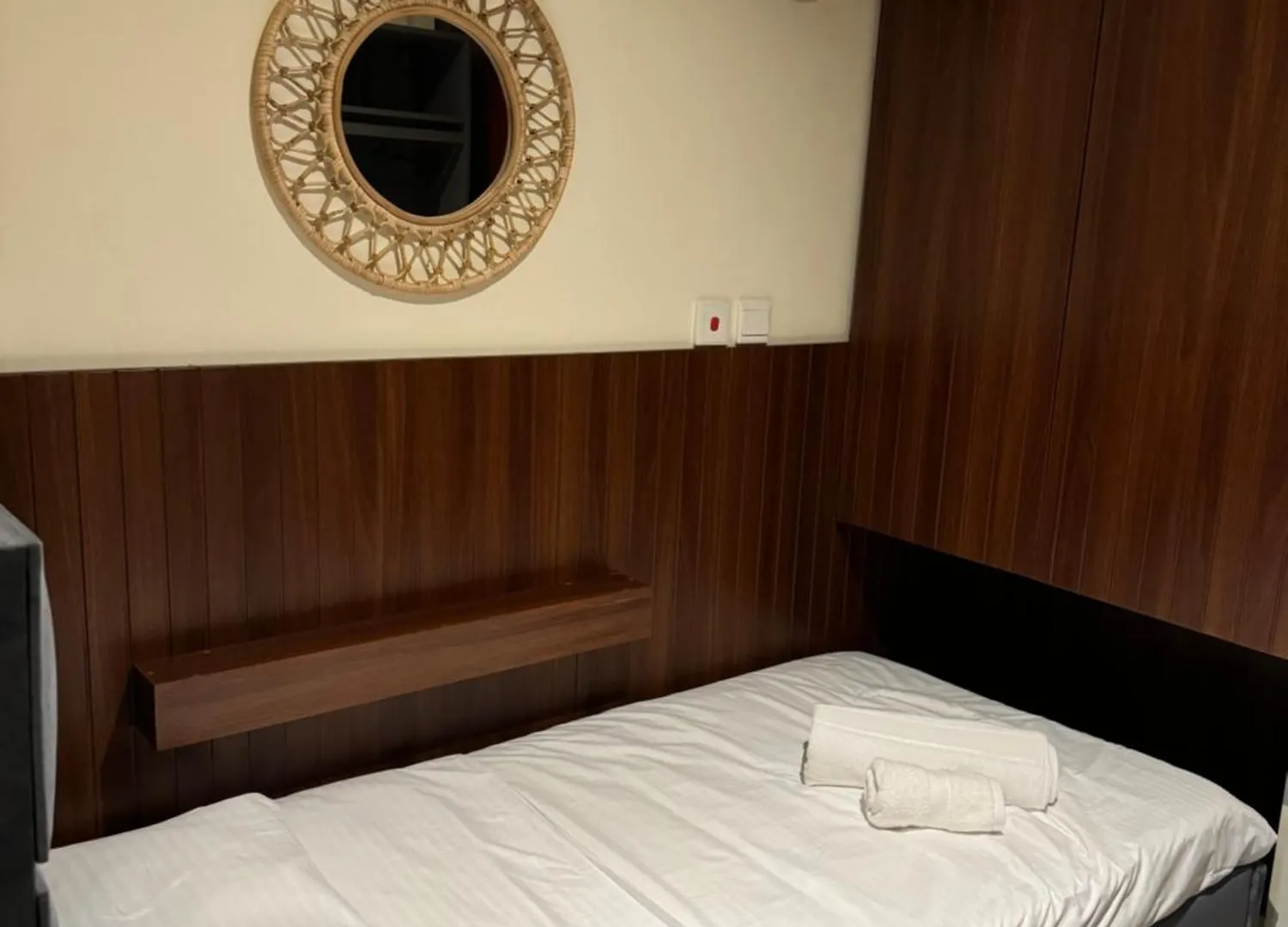 Hostel Marina Jasmine - Luxury Hostel - Jumeirah Beach Residence Dubai