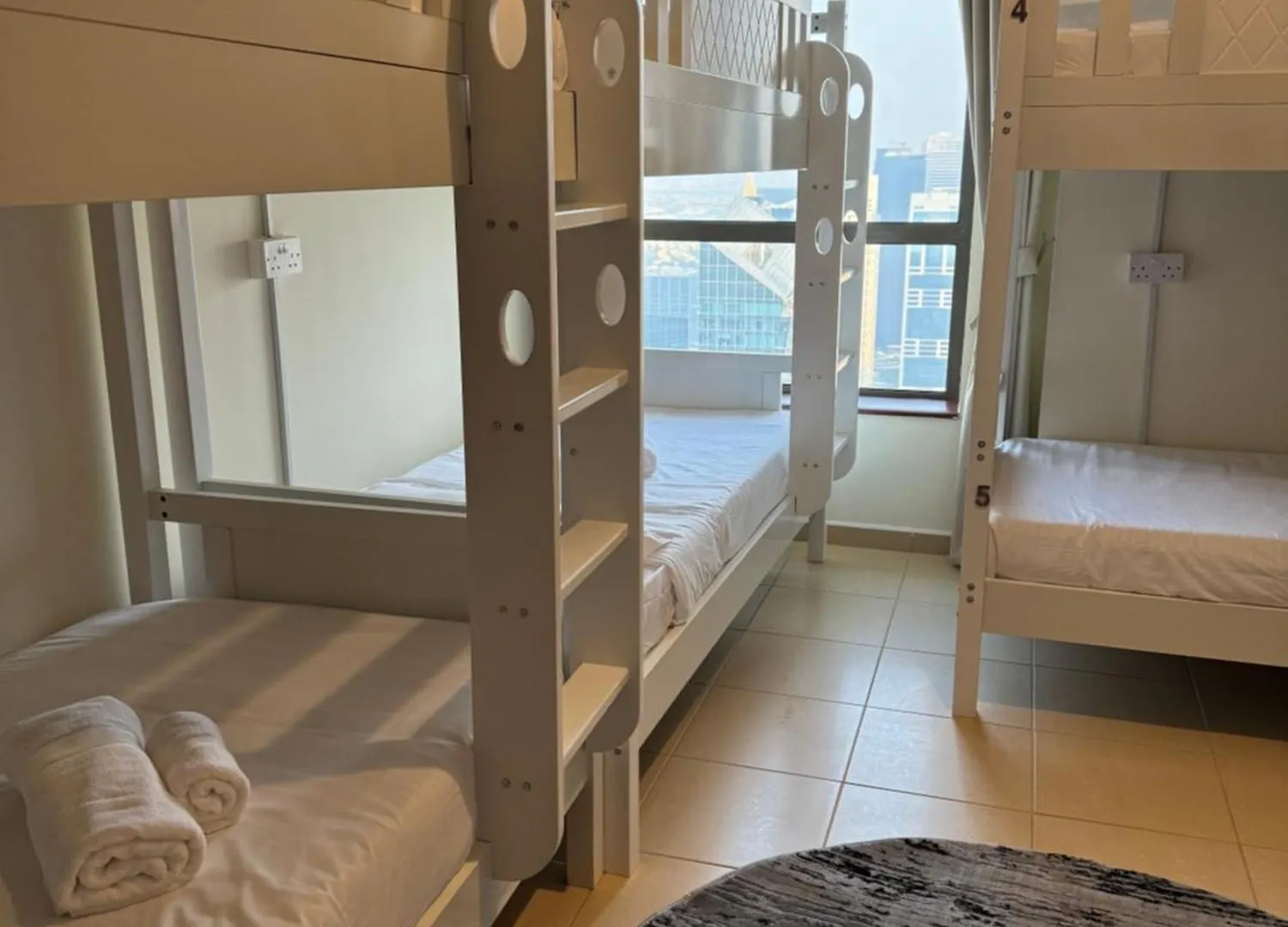 Hostel Marina Jasmine - Luxury Hostel - Jumeirah Beach Residence Dubai
