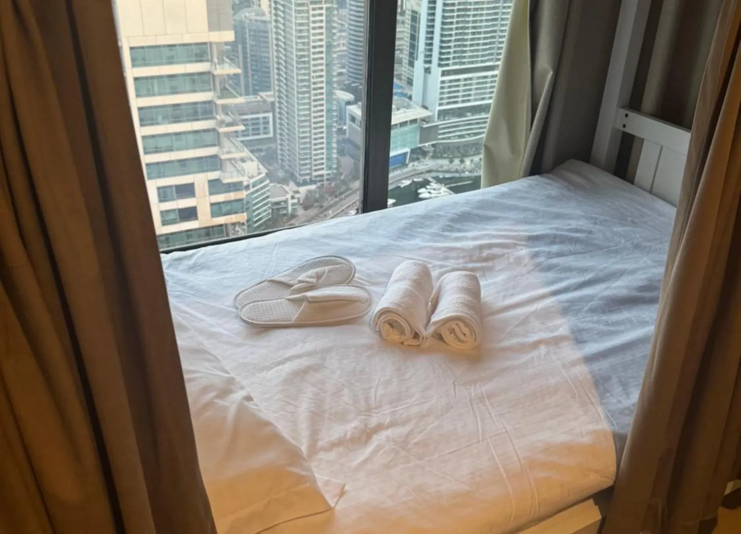 Hostel Marina Jasmine - Luxury Hostel - Jumeirah Beach Residence Dubai